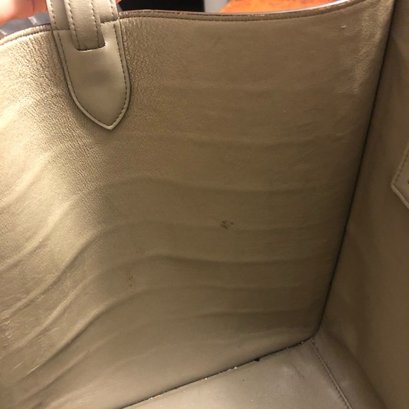 Celine phantom tote bag in medium - Picture 6 of 13